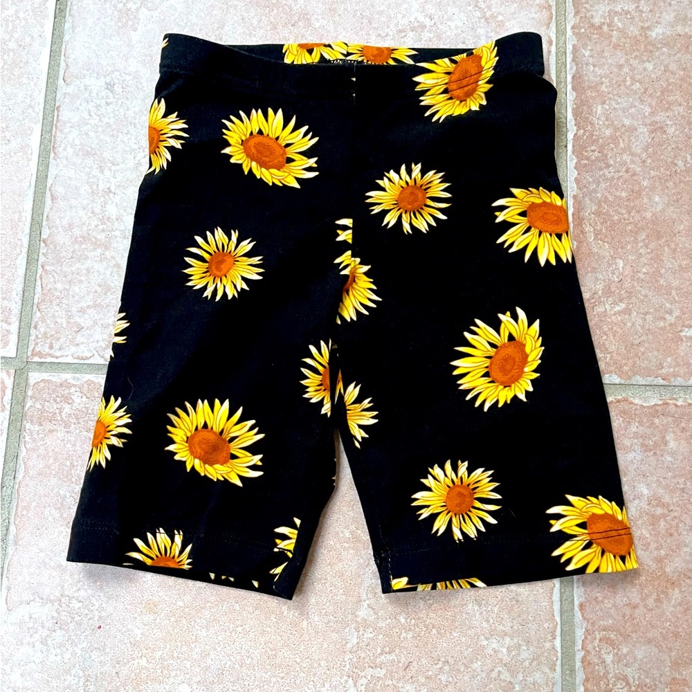 Old navy shorts. Size 8